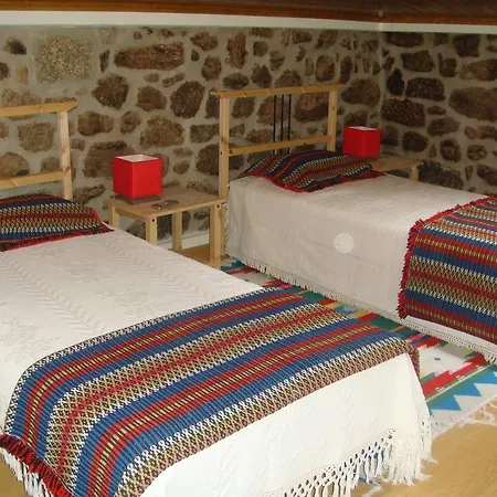 Holiday Casa Do Serradouro Ferienhaus